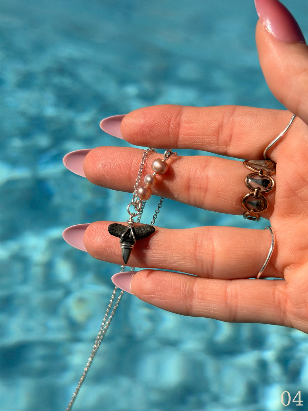 Leila - Shark Tooth Necklace Sterling Silver – Freshwater Pearl Ocean Jewelry