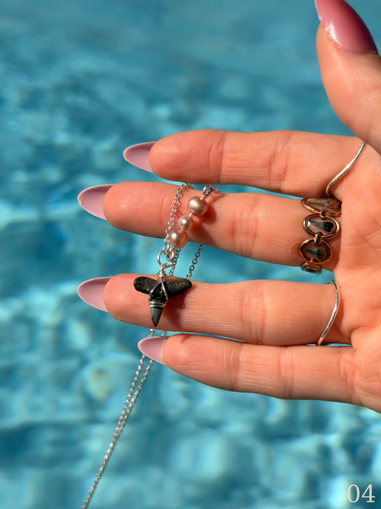 Leila - Shark Tooth Necklace Sterling Silver – Freshwater Pearl Ocean Jewelry