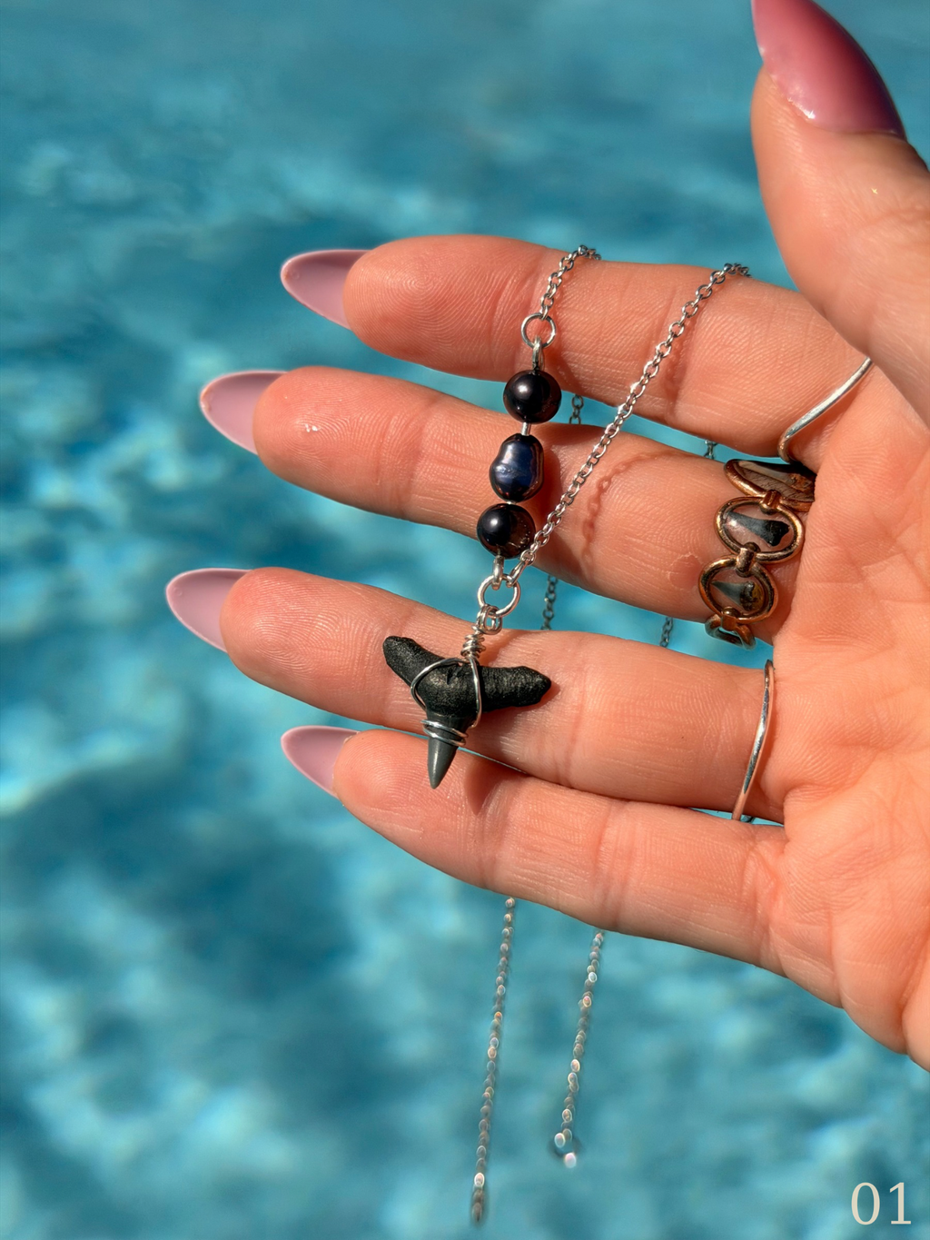 Leila - Shark Tooth Necklace Sterling Silver – Freshwater Pearl Ocean Jewelry