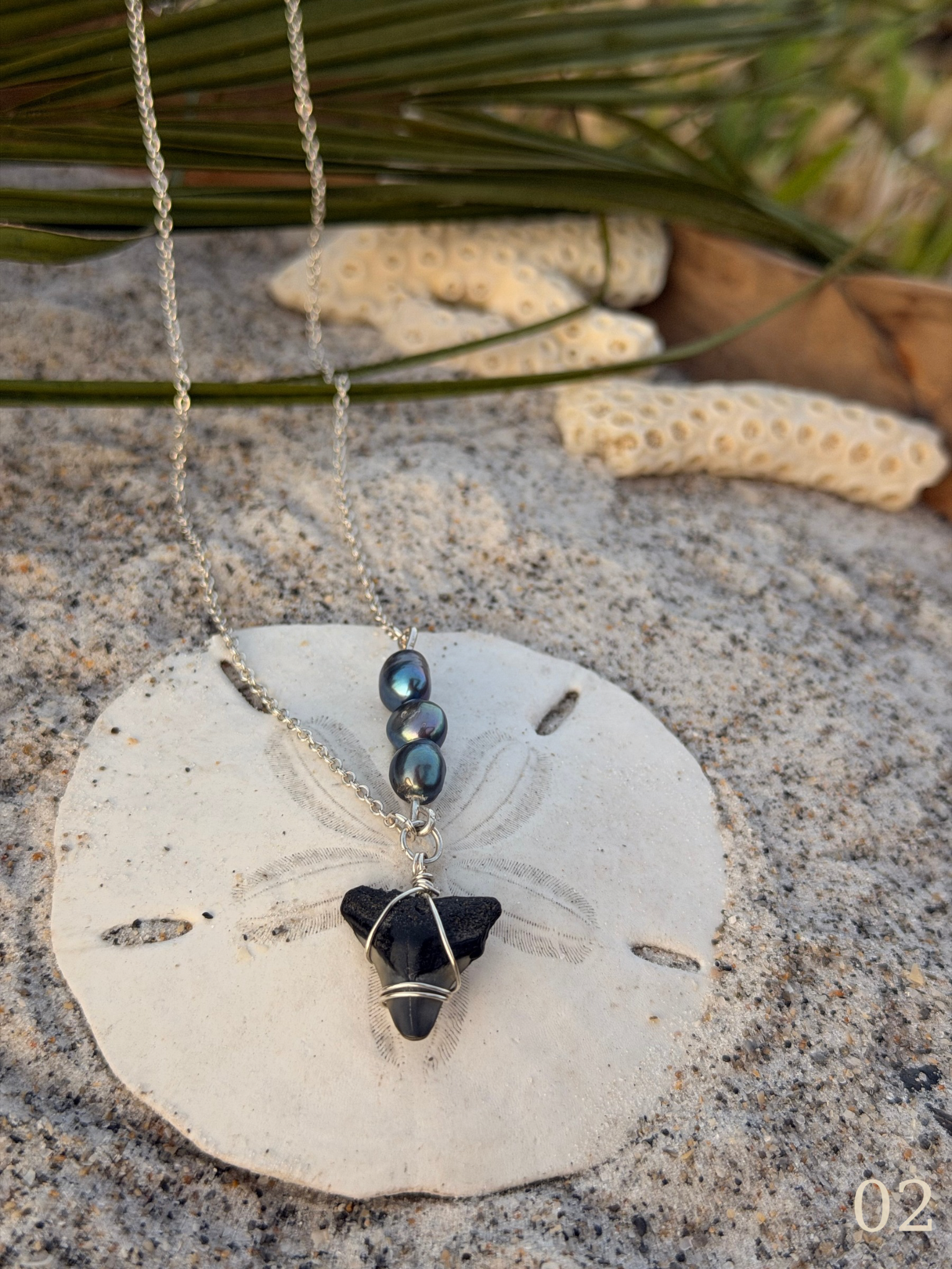 Leila - Shark Tooth Necklace Sterling Silver – Freshwater Pearl Ocean Jewelry