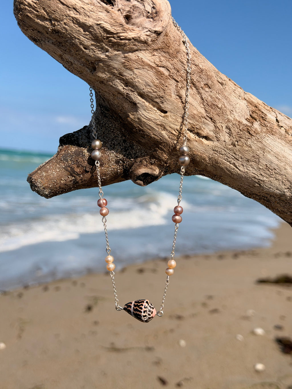 Lila - Pearl Necklace - Ocean Statement Jewelry